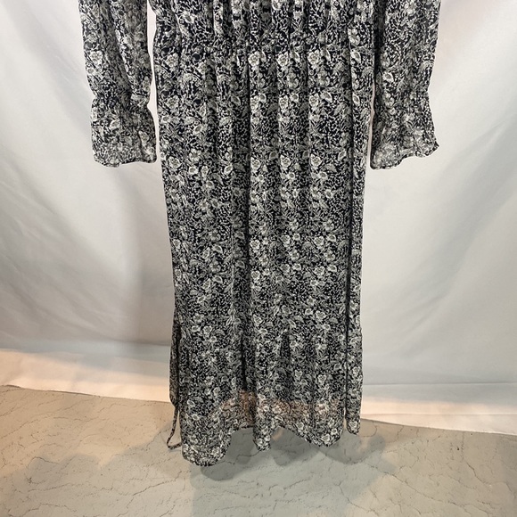 Banana Republic Dress - Picture 2 of 7